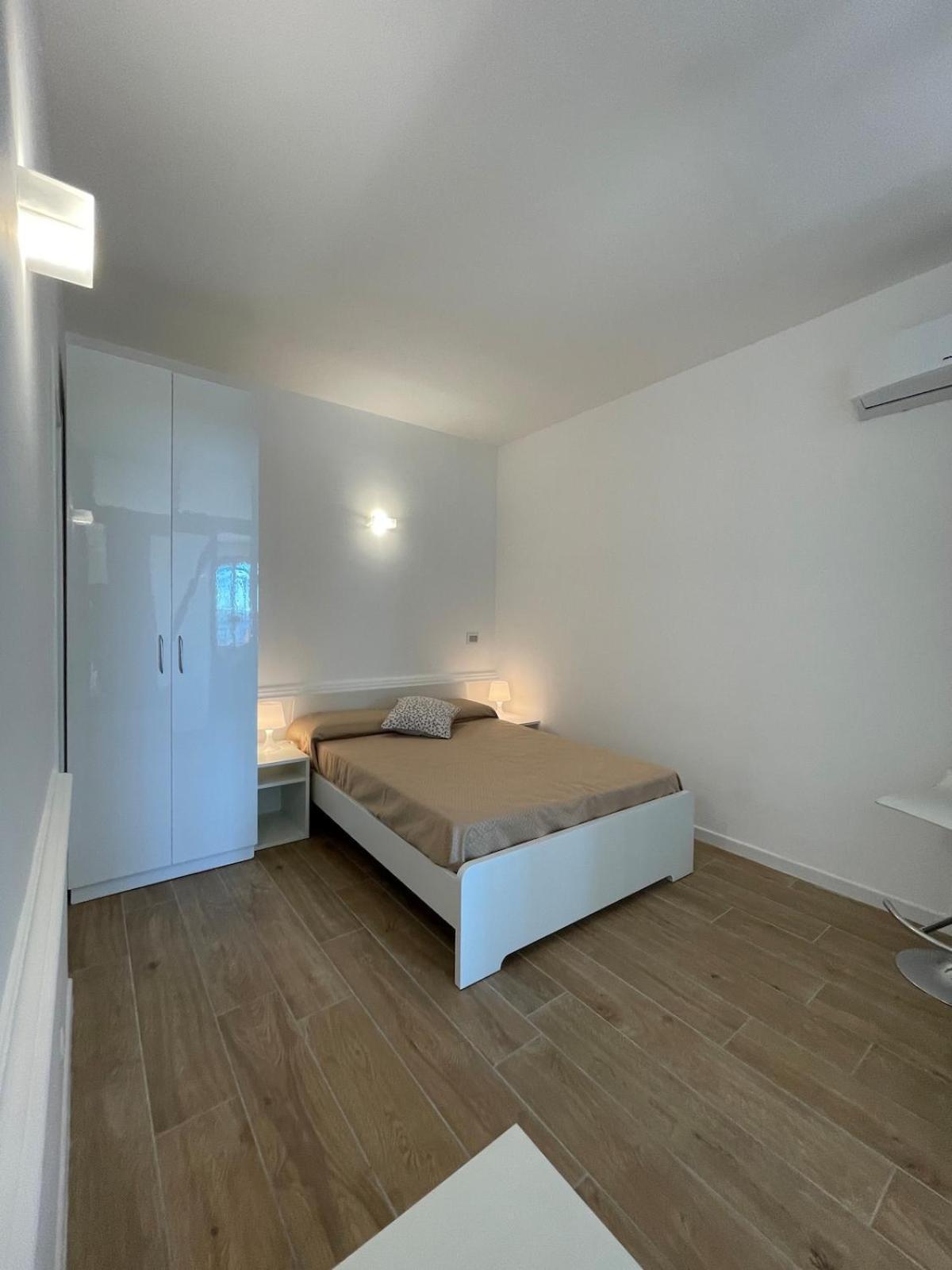 Sunshine Apartment Taormina Buitenkant foto