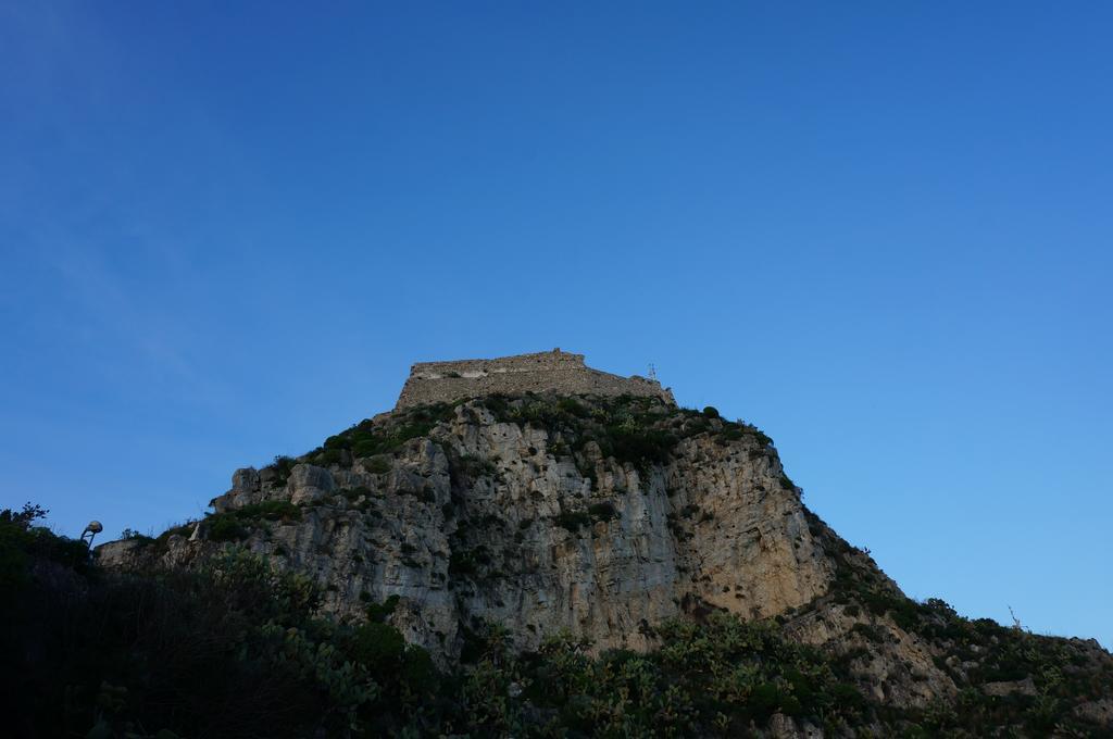 Sunshine Apartment Taormina Buitenkant foto